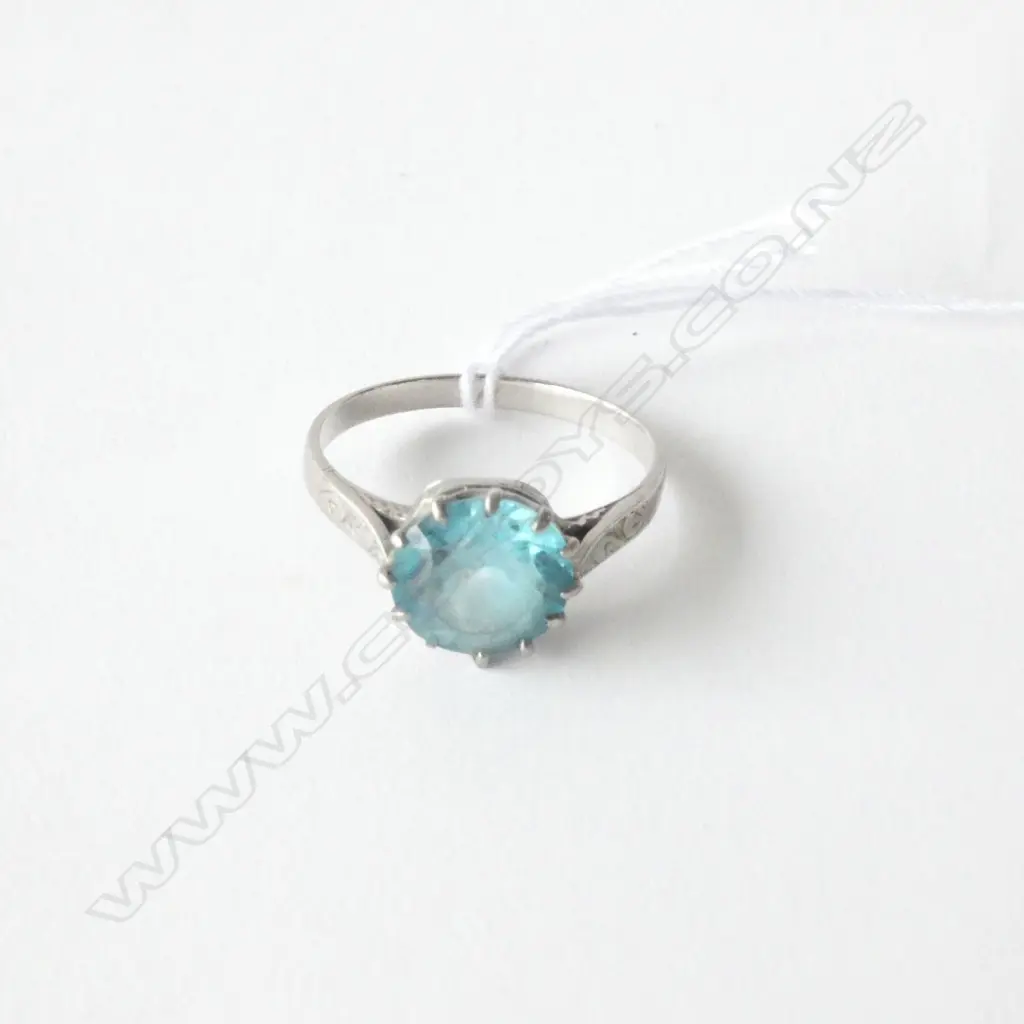 PLATINUM AND BLUE ZIRCON ESTATE RING Image 1++