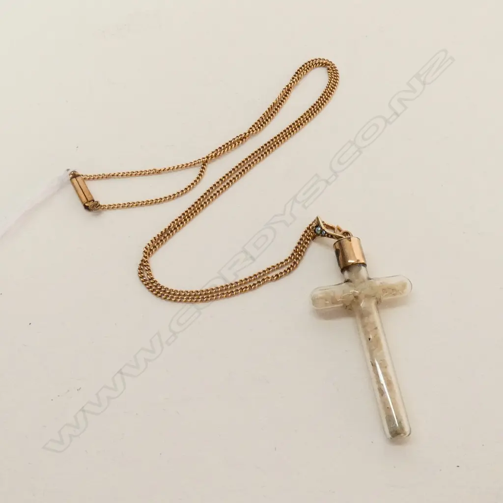 OPAL CROSS PENDANT GOLD LINED CAP, 500MM GOLD CHAIN, CLASP GOLD ? Image 1++