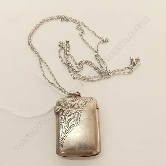 STG SILVER VESTA ON STG CHAIN