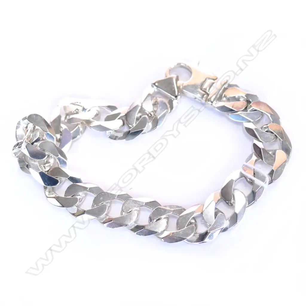 MODERN SILVER FLAT CURB LINK BRACELET 25.5gms Image 1++