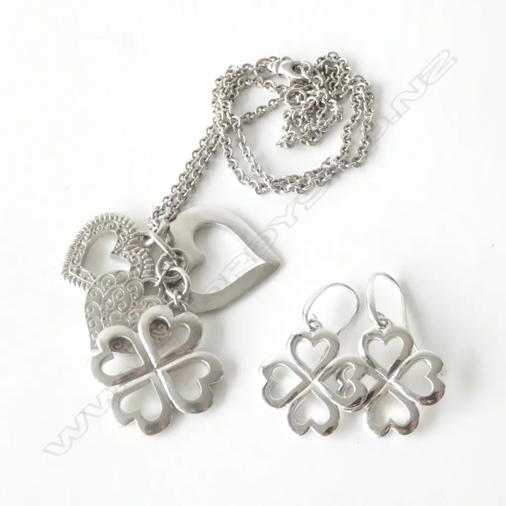 HARDY BROTHERS JEWELLERS NECKLACE & EARRING SET - CLOVER DESIGN (BOXED) Image 1++