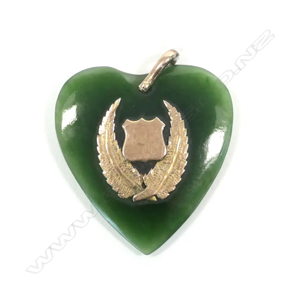 COLONIAL POUNAMU & 9CT ROSE GOLD HEART PENDANT Image 1++