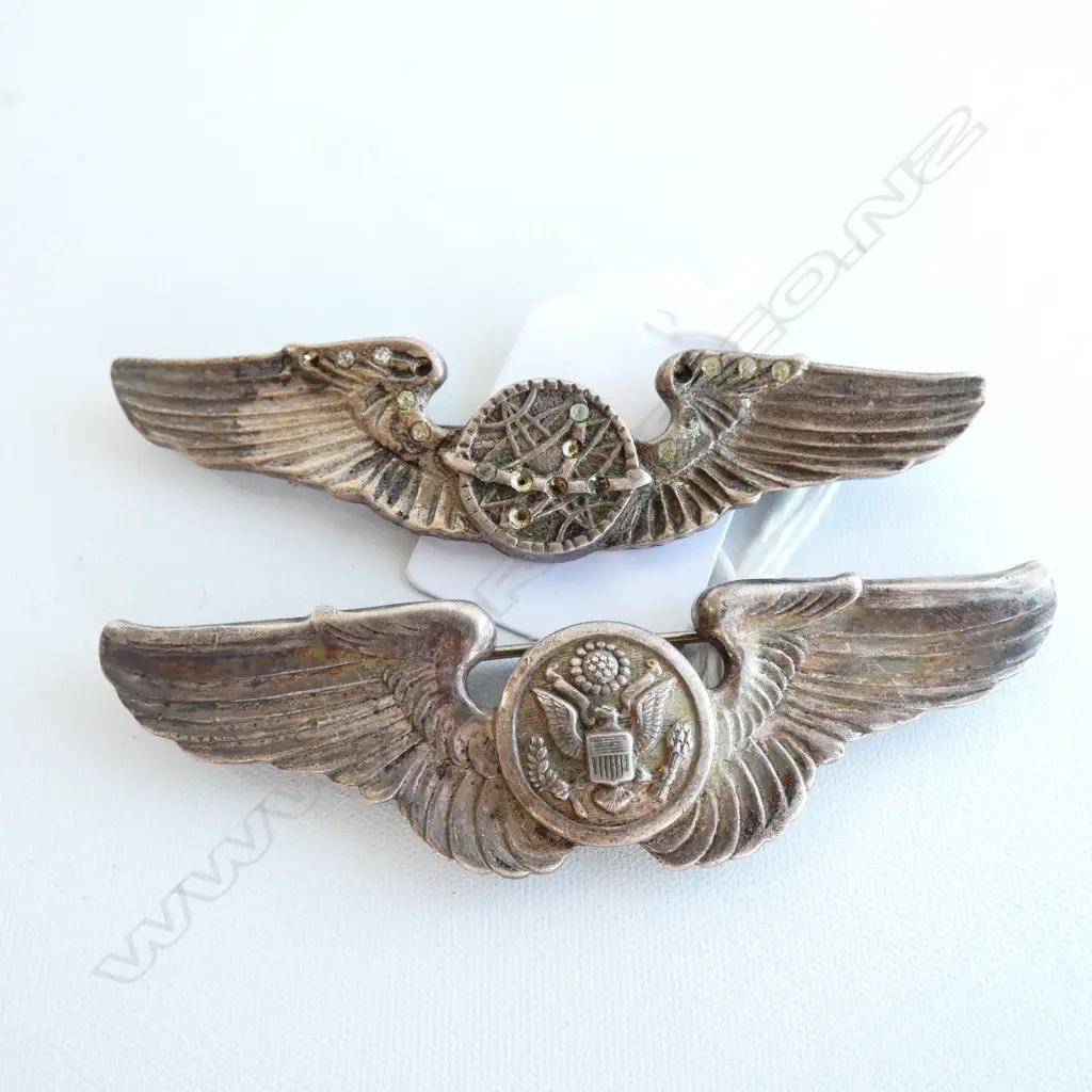 2 AMERICAN WWII SWEETHEART BADGES Image 1++