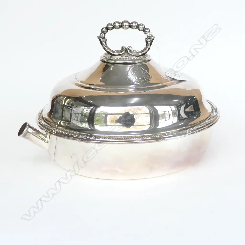 SILVER PLATE LIDDED ENTREE DISH 260MM DIA Image 1++