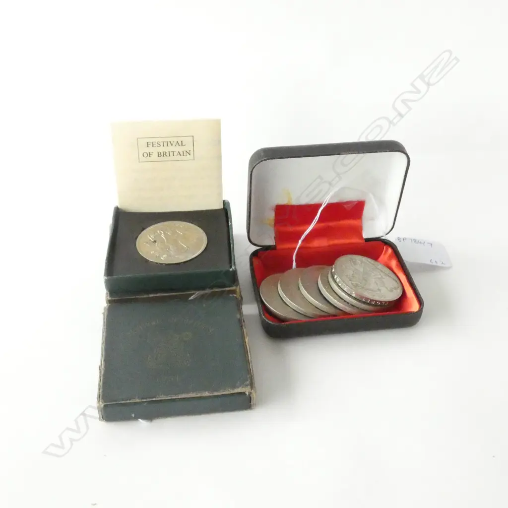 6 CHURCHILL CROWNS & 2 BOXED FESTIVAL OF BRITAIN COINS Image 1++