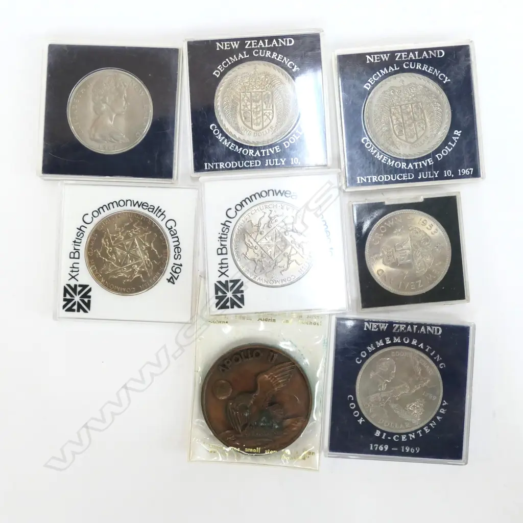 ASSORTED NZ COMMEMORATIVE COINS IN INDIVIDUAL PLASTIC COVERS Image 1++
