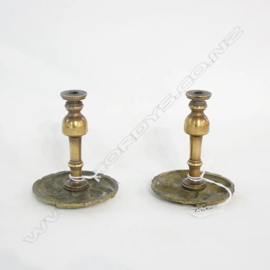 PR CIRCULAR BRASS CURTAIN TIE BACKS 85MM DIA Image 1++