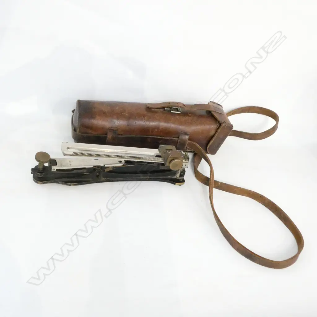 LEVELING/SIGHTING TOOL IN LEATHER CASE L,240MM Image 1++