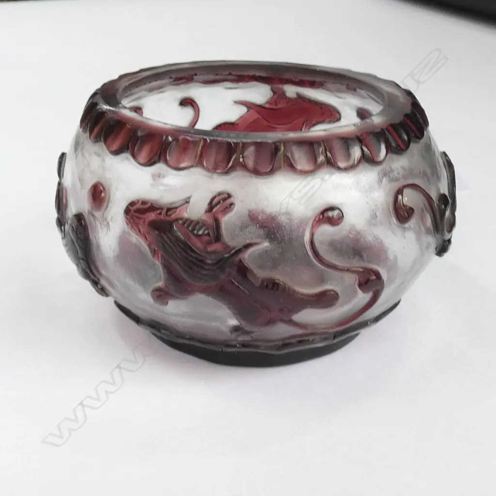 CHINESE CAMEO GLASS SMALL BOWL ANIMALS Dia.80mm Image 1++
