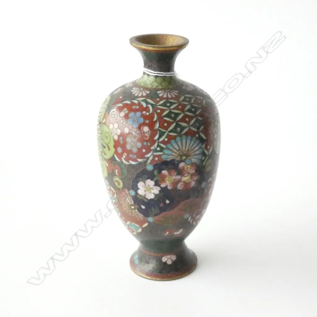 SMALL CHINESE CLOISONNE VASE Image 1++