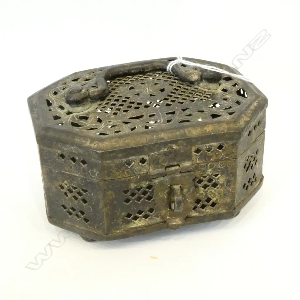 METAL CHINESE BOX L. 140MM Image 1++