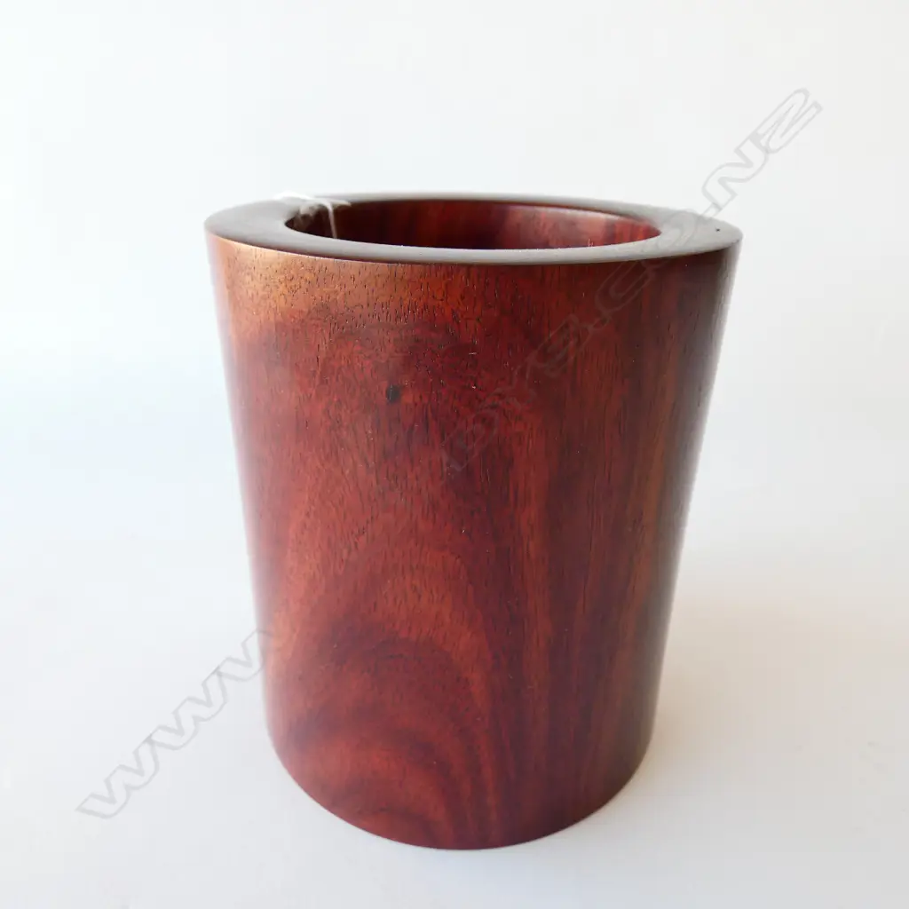 CHINESE ROSEWOOD BRUSHPOT Image 1++