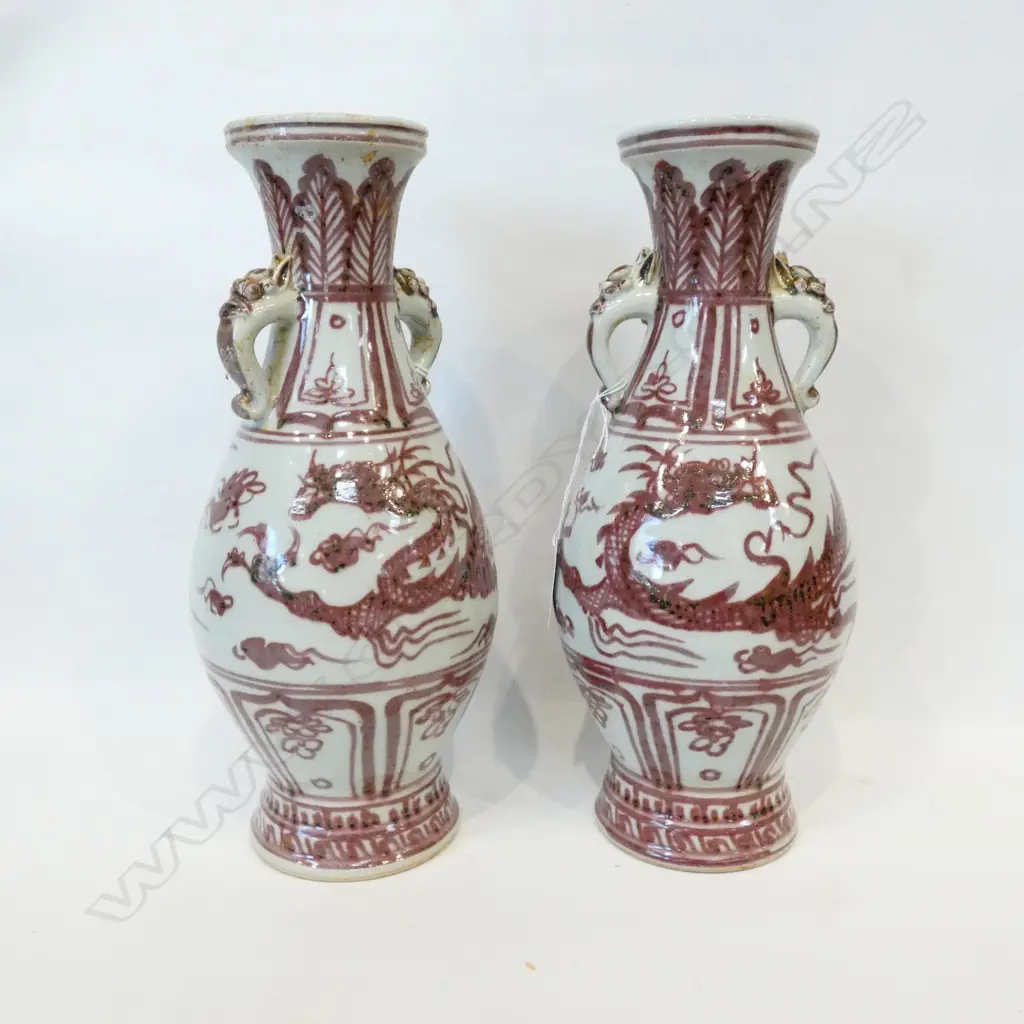 PR RED & WHITE CHINESE VASES H. 275MM Image 1++