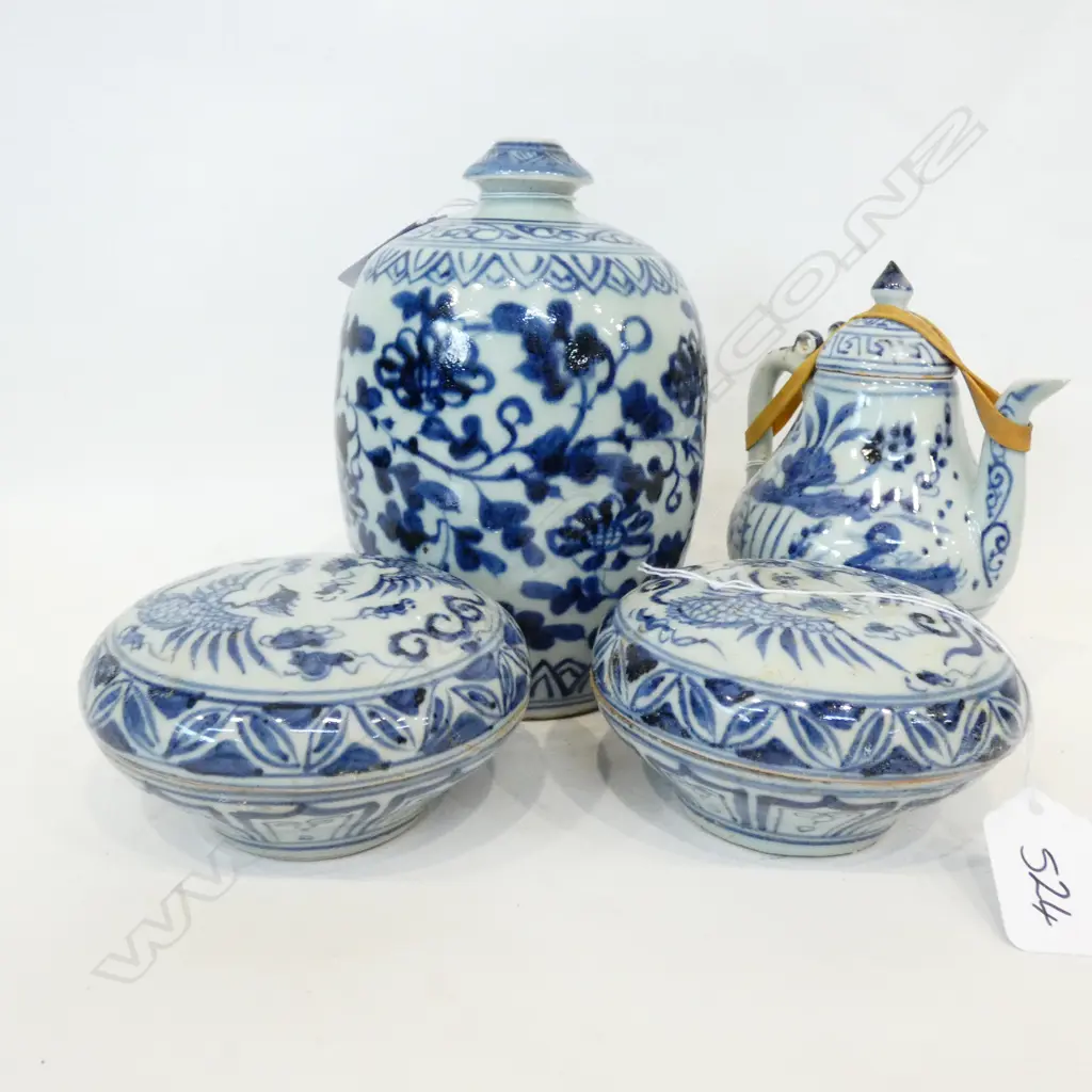 4 B/W ORIENTAL PCES; 2 LIDDED CONTAINERS, VASE, TEAPOT Image 1++