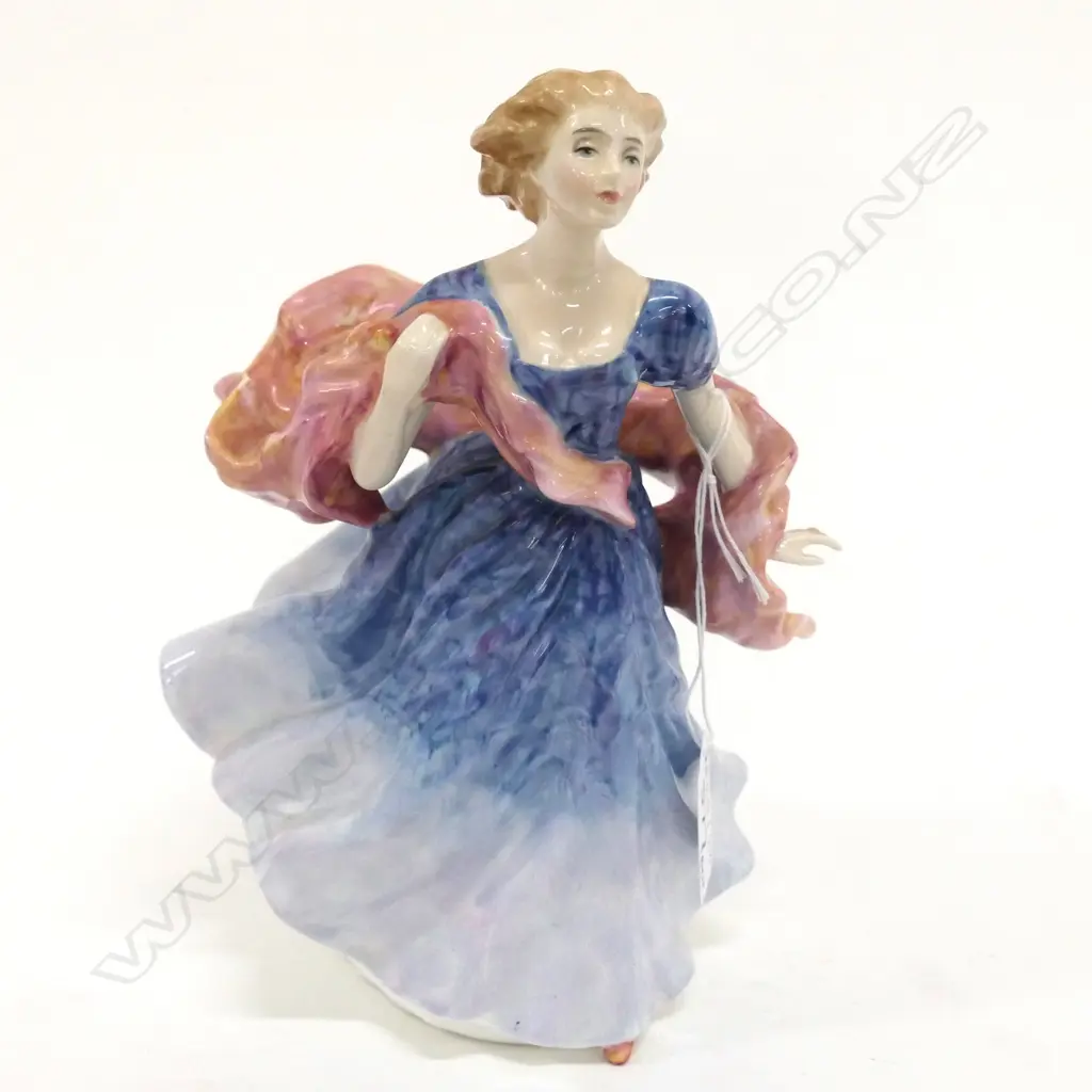ROYAL DOULTON FIGURE 'MORNING BREEZE' + BOX Image 1++
