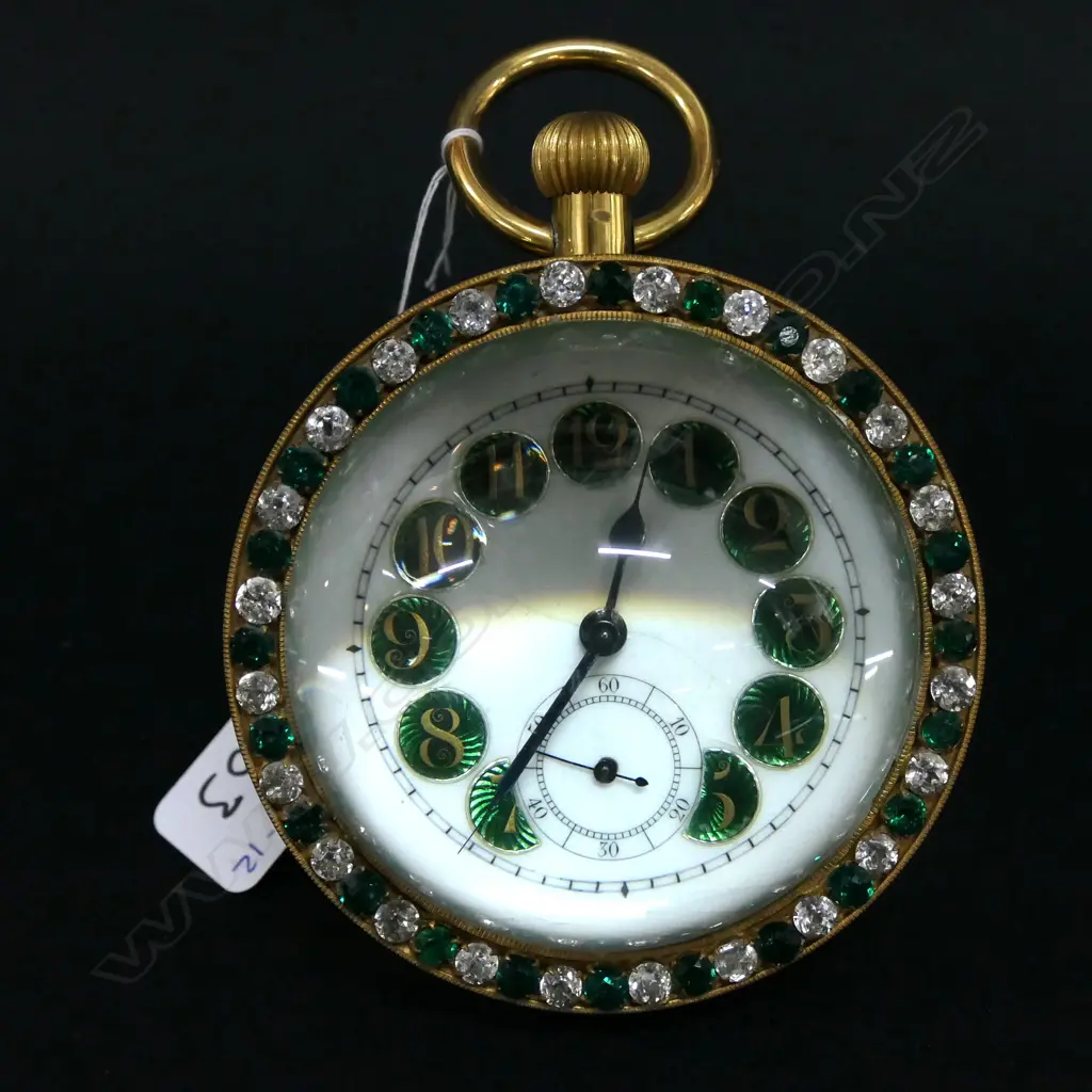 PAPERWEIGHT HEAVY GLASS DECORATIVE DESK CLOCK Image 1++