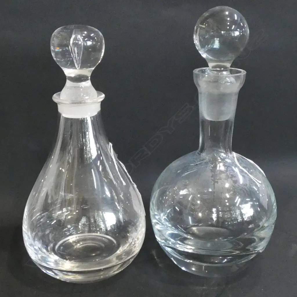 2 GLASS CRYSTAL DECANTERS Image 1++