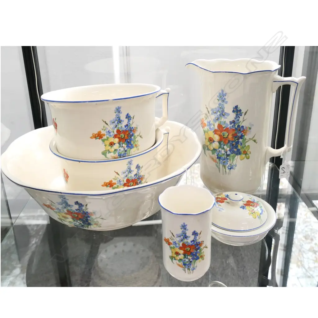 WASHBOWL, 2 POTTIES, JUG, SOAP DISH, VASE Image 1++