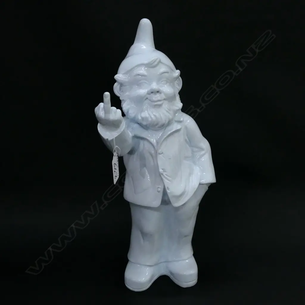 WHITE RESIN GNOME, AFTER OTTMAR HÖRL, H. 370MM Image 1++
