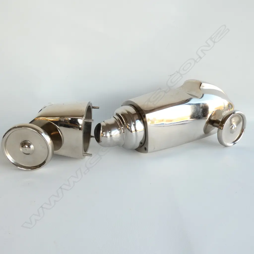 ART DECO STYLE COCKTAIL SHAKER 1920'S RACING CAR Image 1++