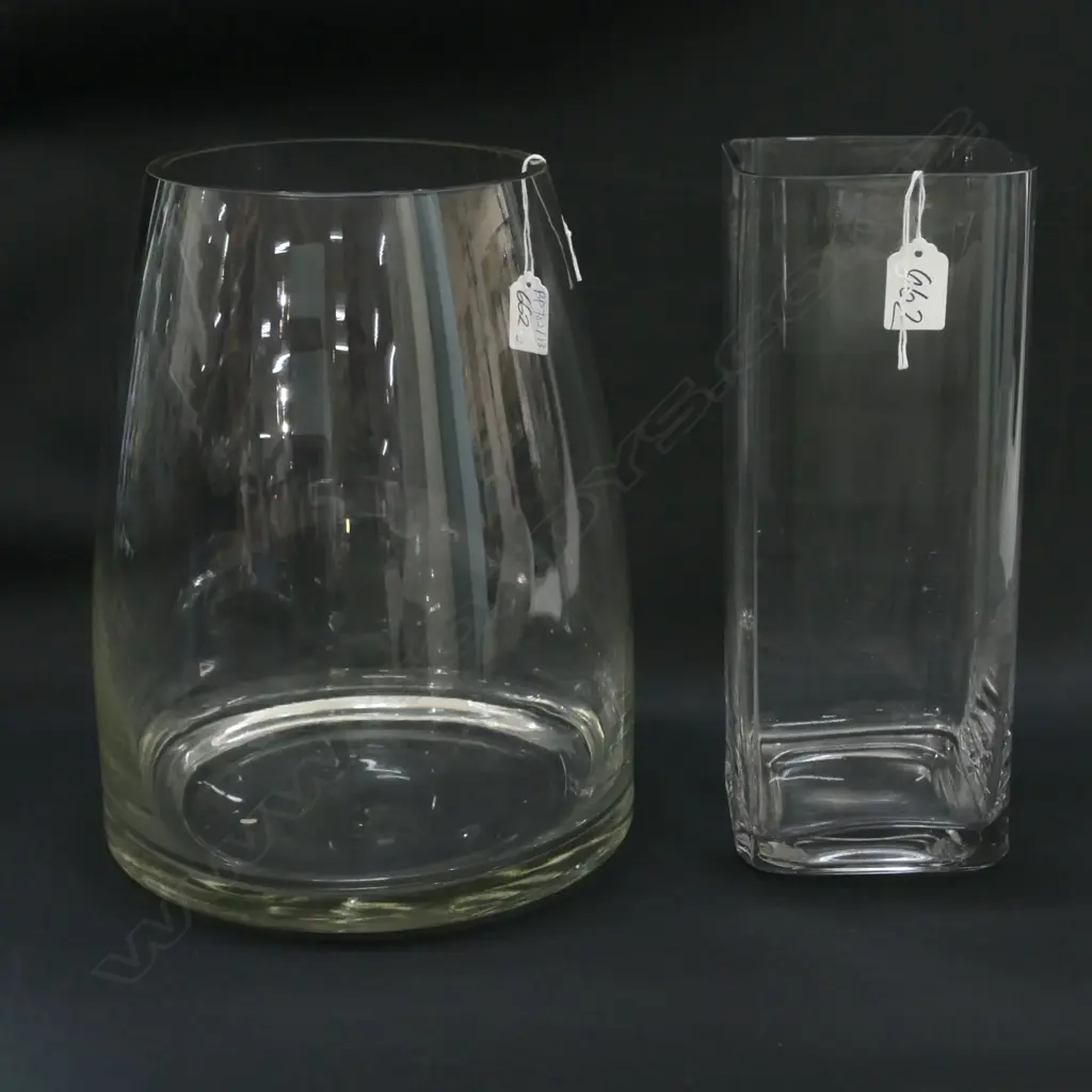 2 LARGE GLASS VASES H. 300MM Image 1++