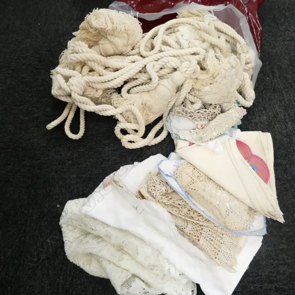 LOT ASST LACE WARE ETC Image 1++