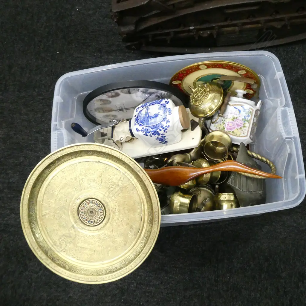 BOX LOT ASST BRASS PCES, DELFT COFFEE GRINDER ETC Image 1++