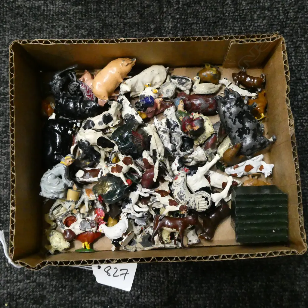COLLECTION OF SMALL SCALE LEAD FARM ANIMAL TOYS Image 1++