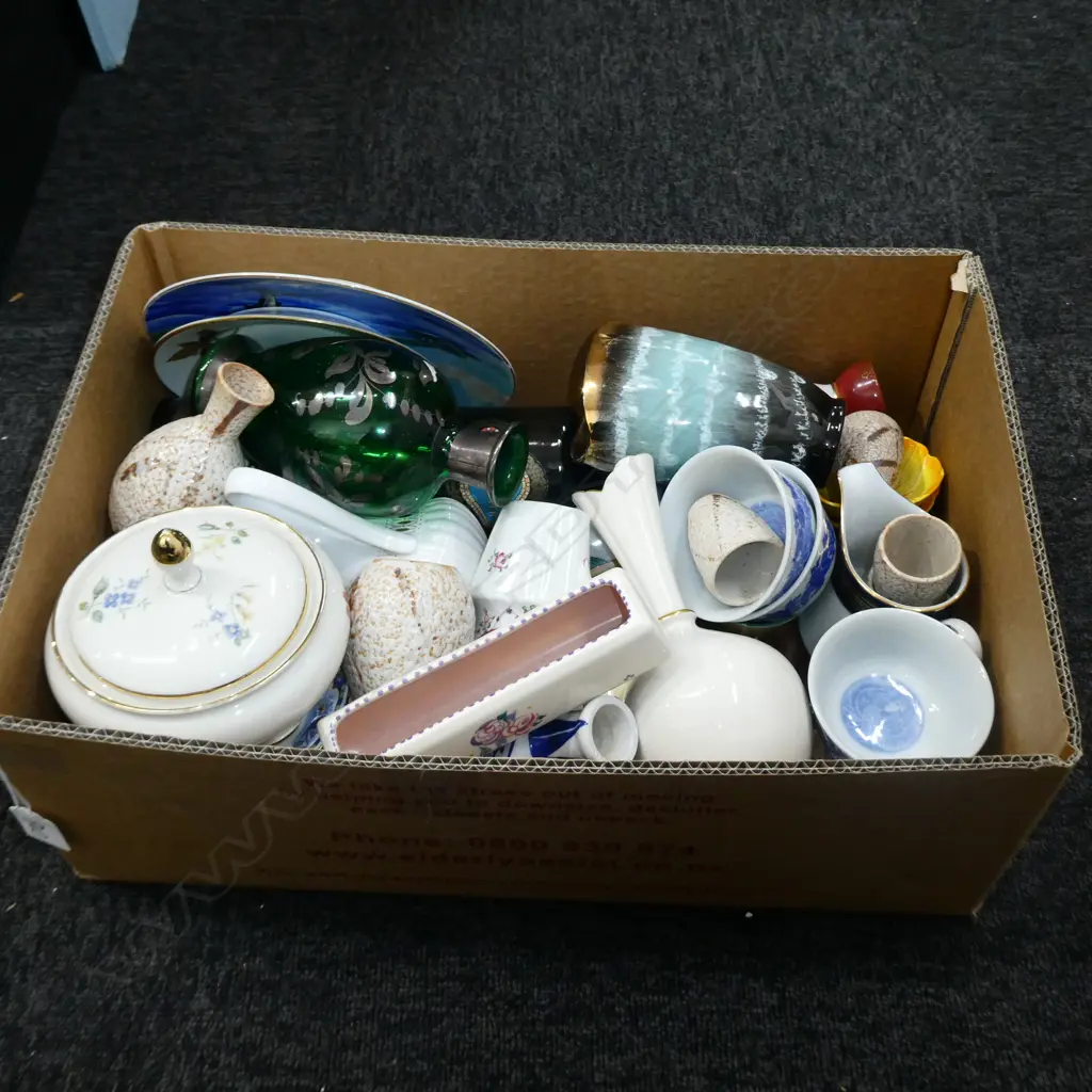 BOX LOT ASST. CHINA Image 1++
