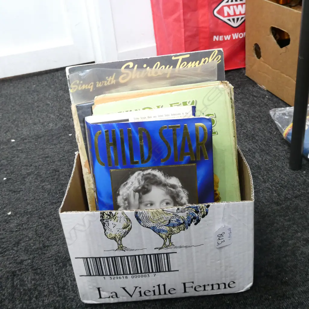 7 PCES ASST SHIRLEY TEMPLE MEMORABILIA Image 1++