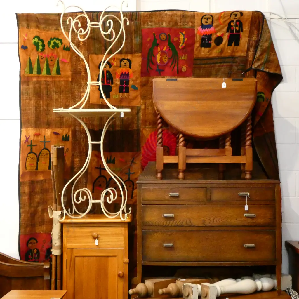 AFRICAN WALL HANGING 2.5 X 2.4M Image 1++