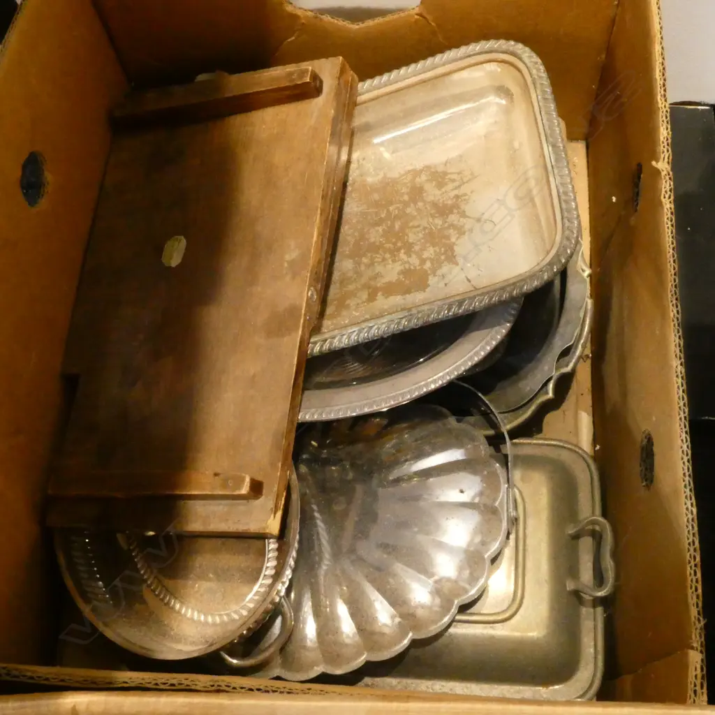 BOX LOT OF EP ETC Image 1++
