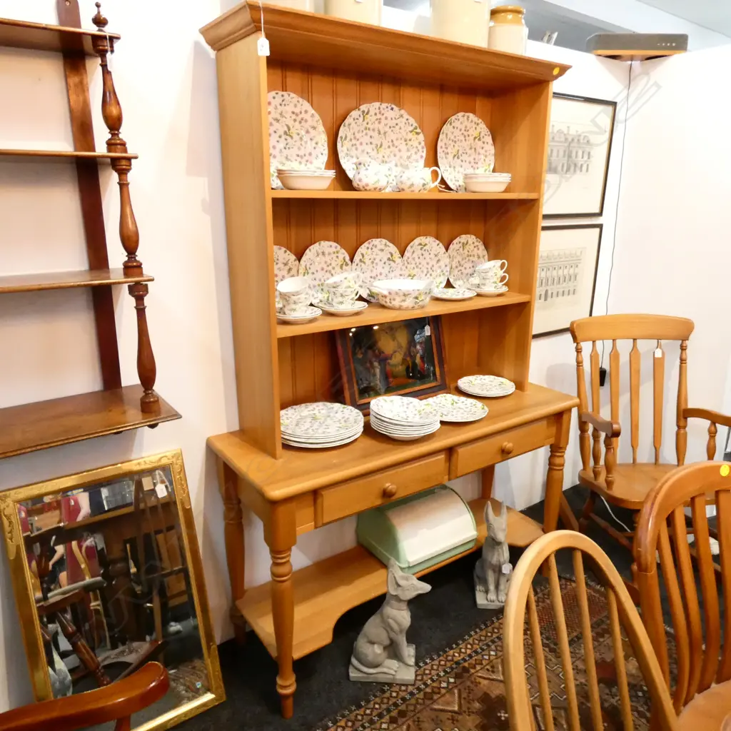 PINE DRESSER H. 1855 W. 1250MM Image 1++