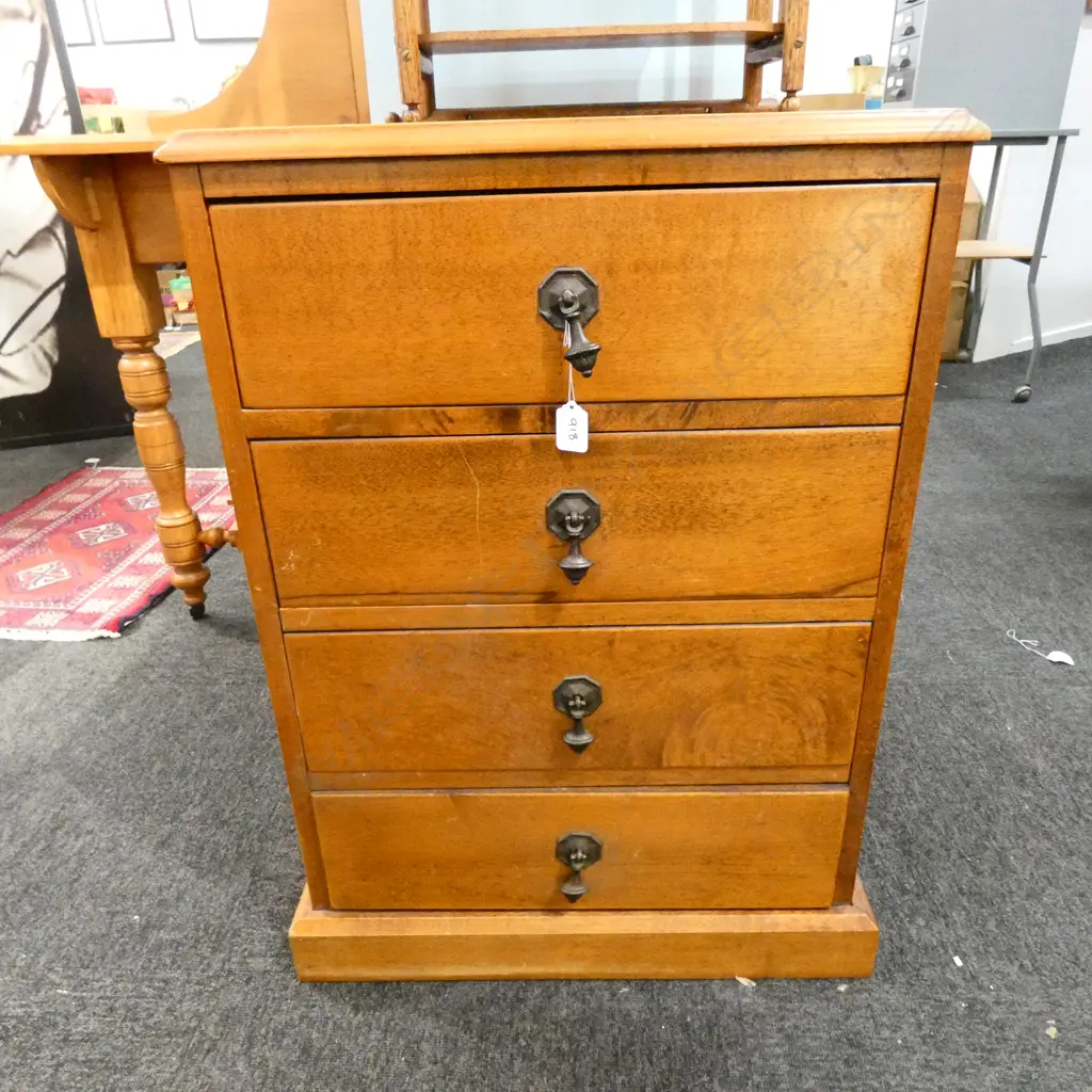 SMALL OAK CHEST OF 4 DRAWERS H. 740MM Image 1++
