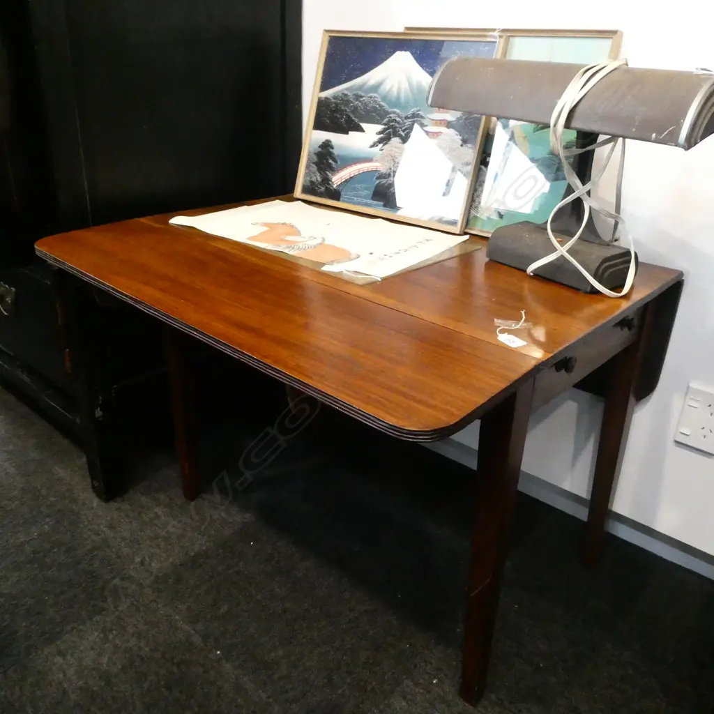 MAHOGANY PEMBROKE TABLE Image 1++