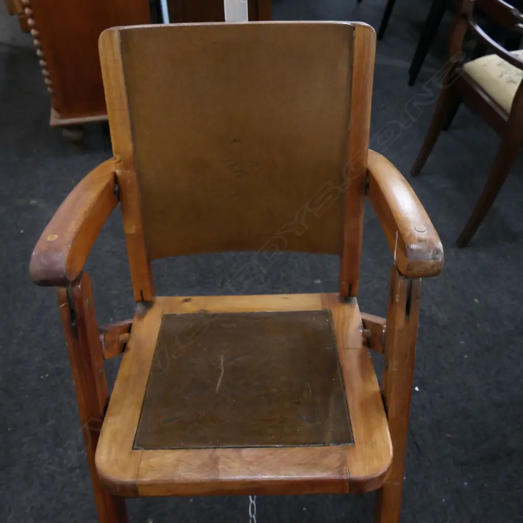 VINTAGE 1950S-60S DENTAL CHAIR, H.1200MM Image 1++