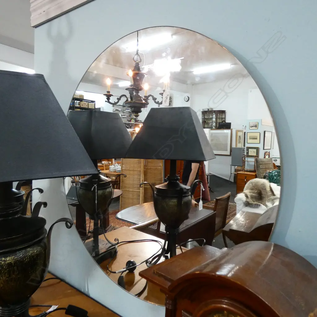 CIRCULAR MIRROR 700MM DIA Image 1++