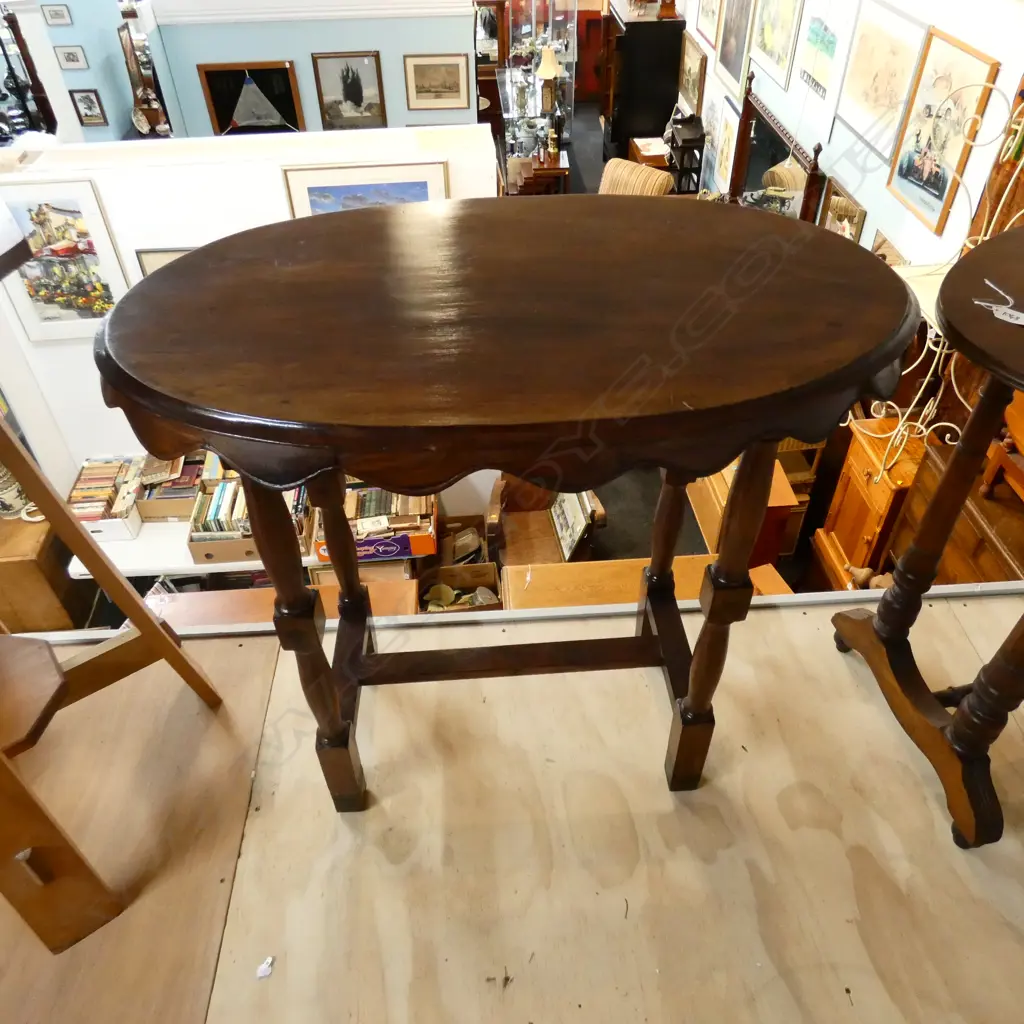 ANGLO-INDIAN OVAL SIDE TABLE W 820 MM Image 1++