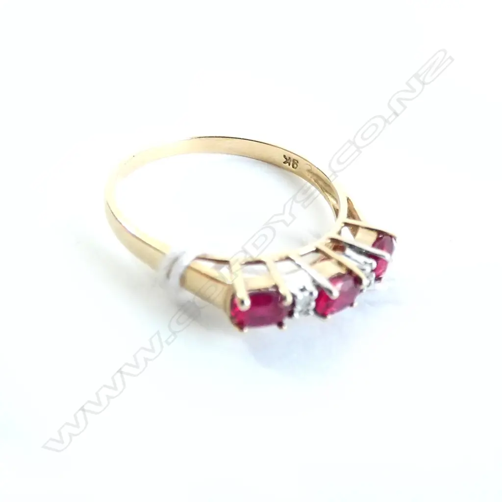 9ct RUBY? & DIAMOND BRIDGE RING Image 1++