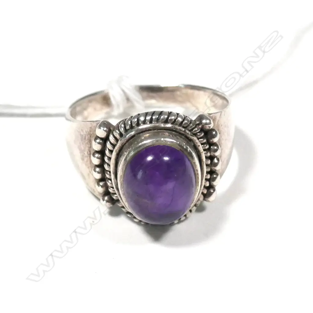 925 SILVER & AMETHYST RING Image 1++