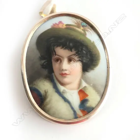 HAND PAINTED PORCELAIN BROOCH