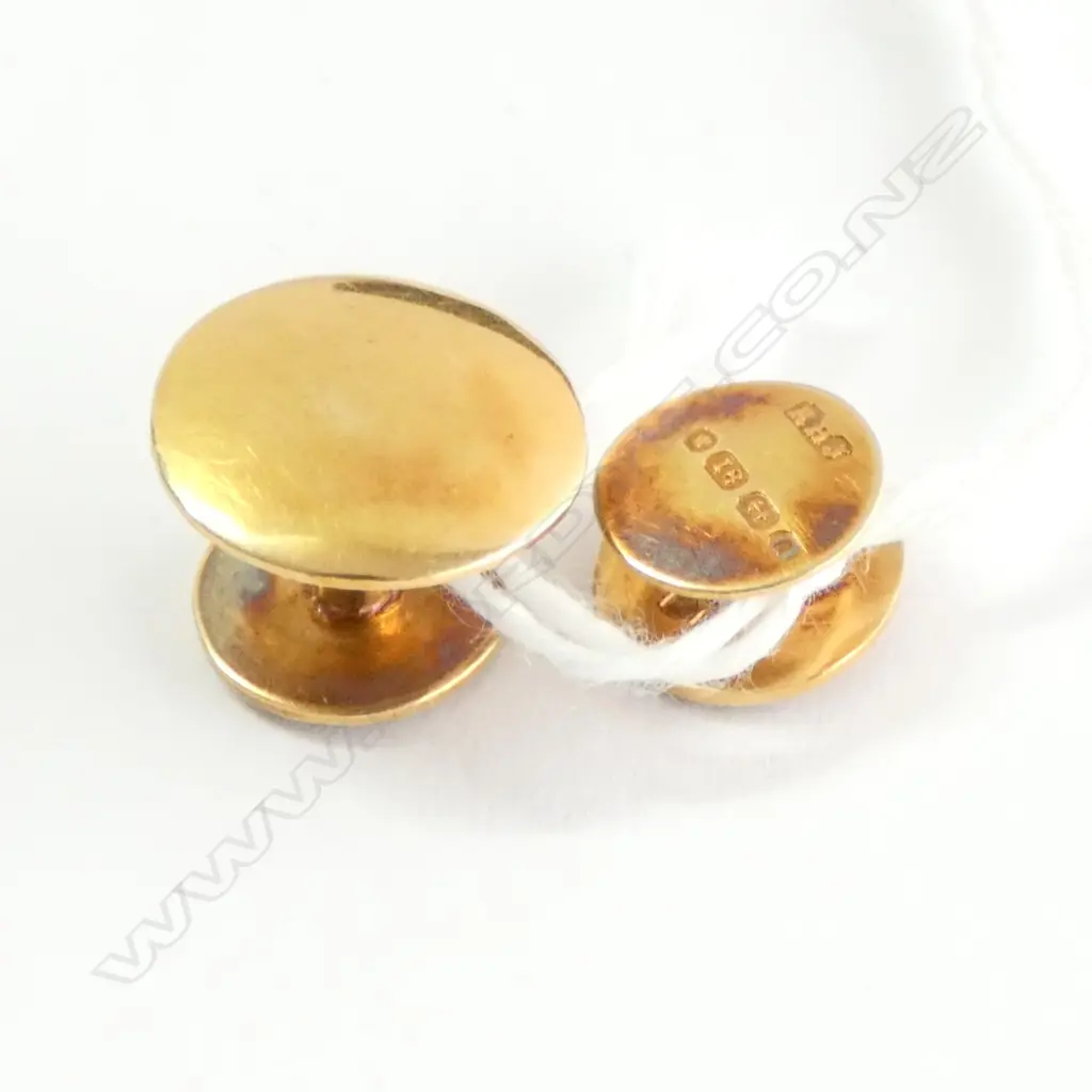 2 18 CT STUDS B'HAM IN CASE 4.3 GRAMS TOTAL Image 1++
