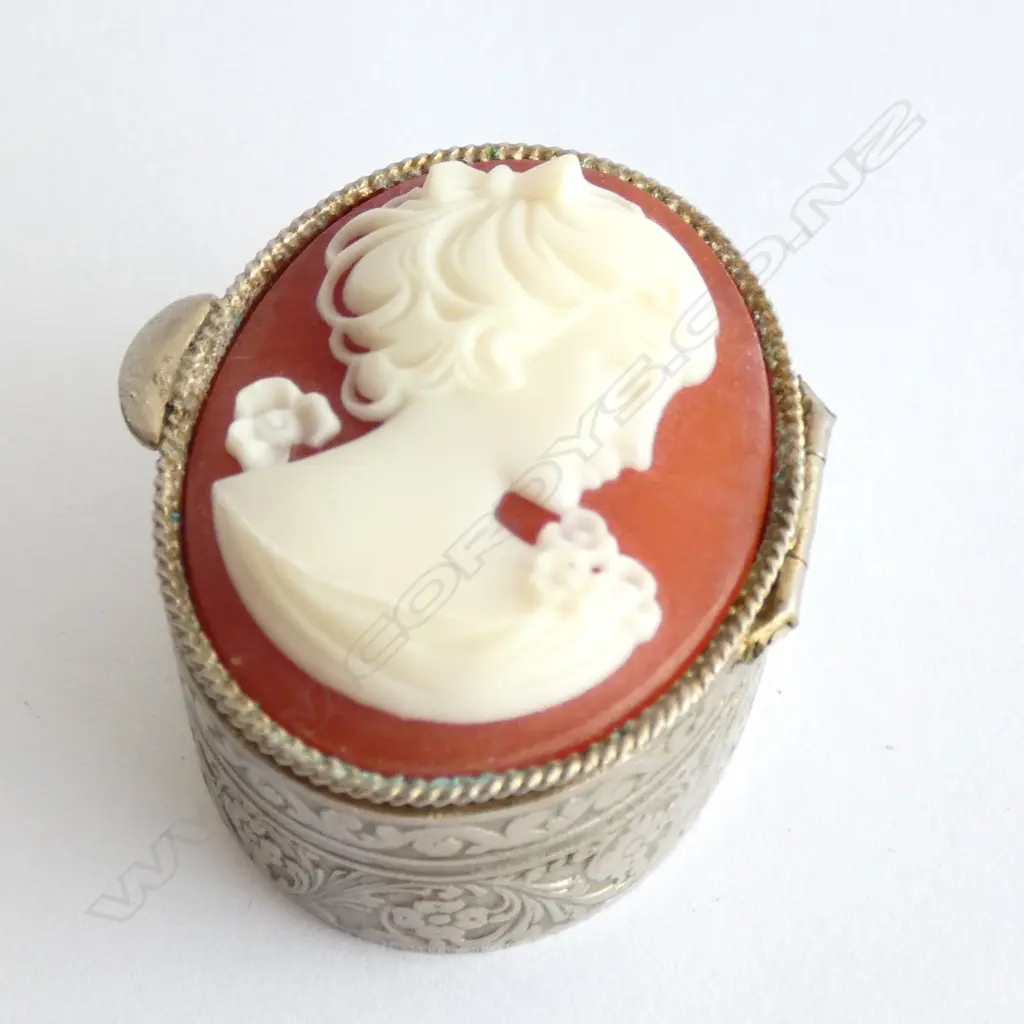 CAMEO STYLE, PILL BOX Image 1++