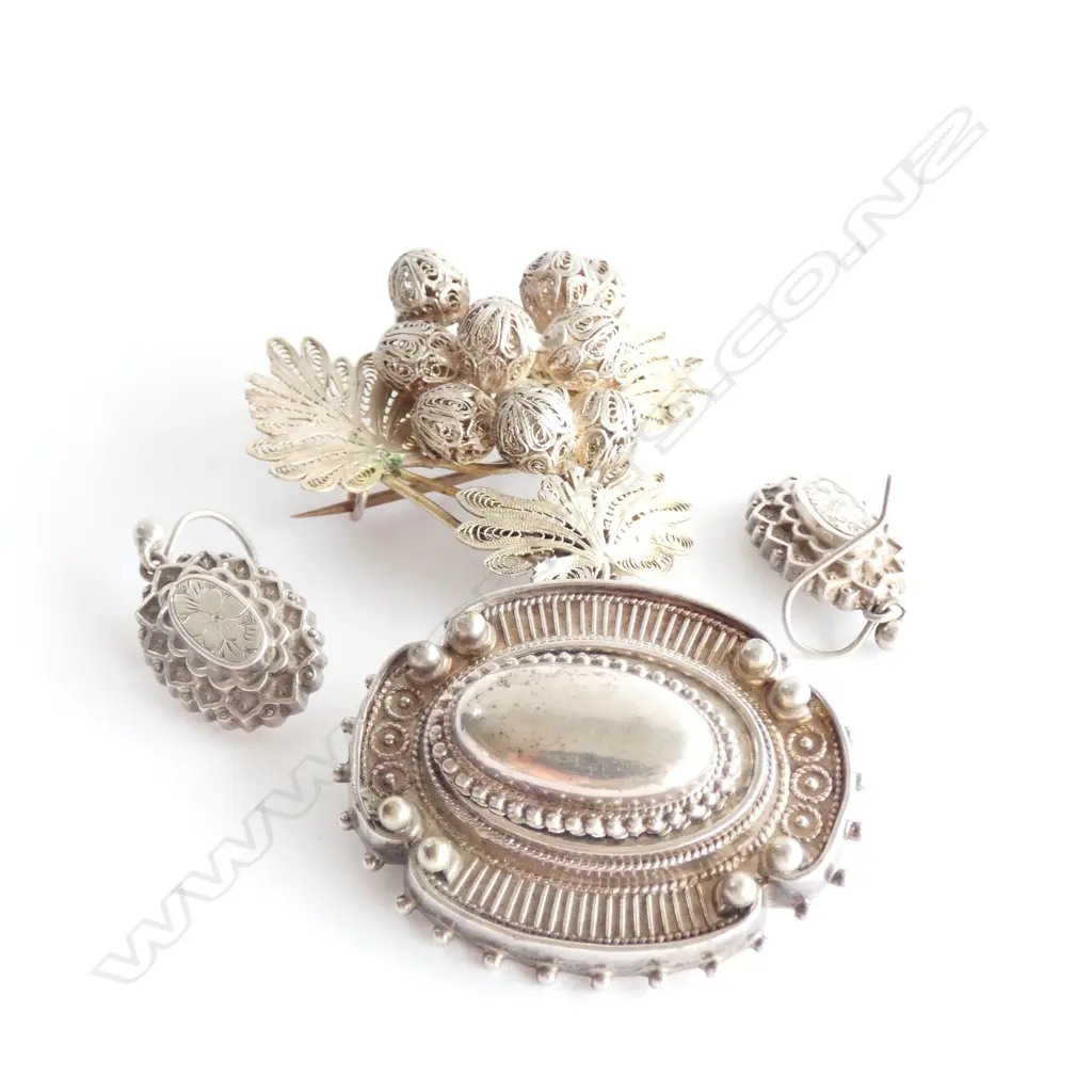 VICT. SILVER BROOCH/EARRINGS/FILIGREE BROOCH Image 1++