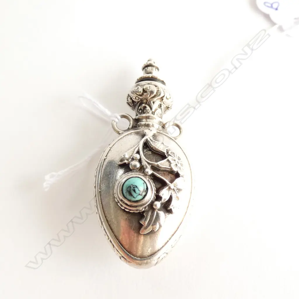 SILVER SCENT BOTTLE PENDANT Image 1++