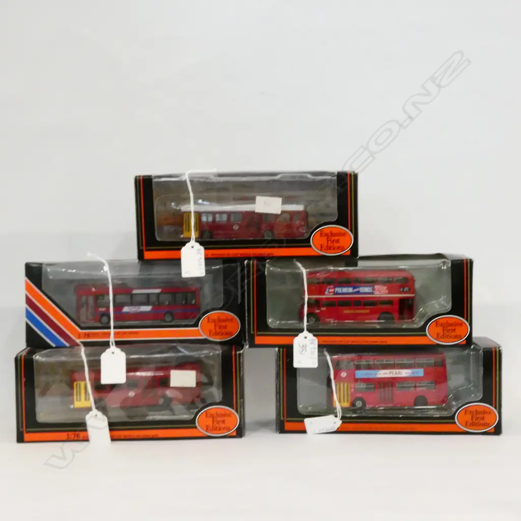 5 EXCLUSIVE FIRST EDITIONS 1:76 DIE CAST BUSES ALL RED Image 1++