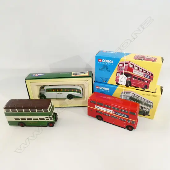 3 CORGI CLASSICS METAL BUSES CASED 