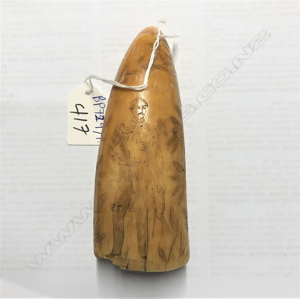 19thC SCRIMSHAW WHALES TOOTH L. 130MM Image 1++