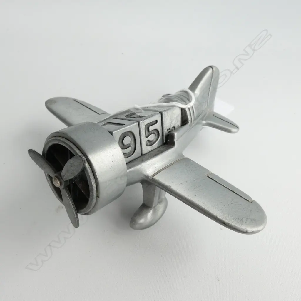HEAVY SMALL METAL DESK PERPETUAL CALENDAR AIRCRAFT  Image 1++
