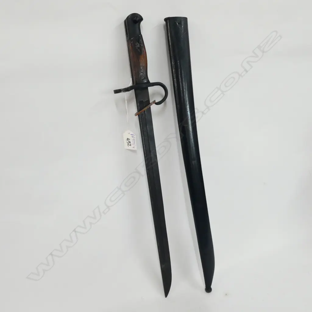 BAYONET WITH HOOKED QUILLION & SCABBARD L. 620MM Image 1++